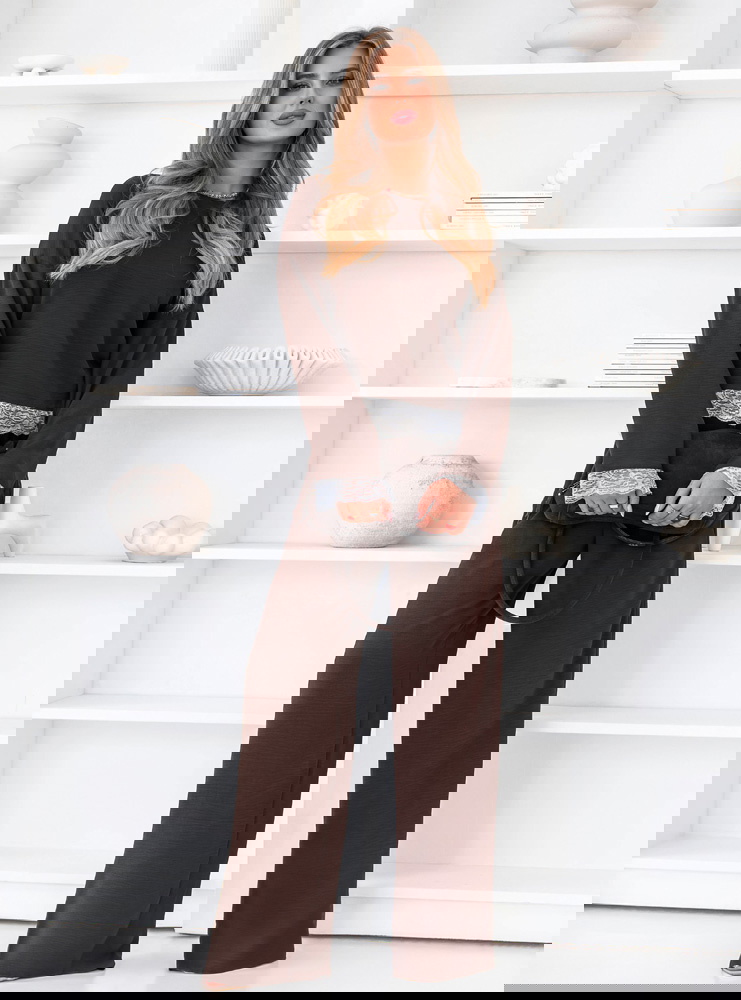 Czekoladowy komplet z koronkowymi...