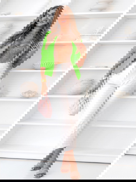 Zielona marynarka zapinana... 2