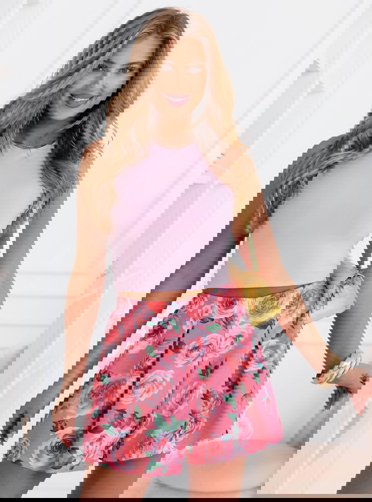 Spodenki jak spódniczka w kwiaty...