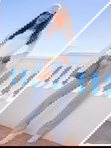 Błękitna bluzka z szerokimi...