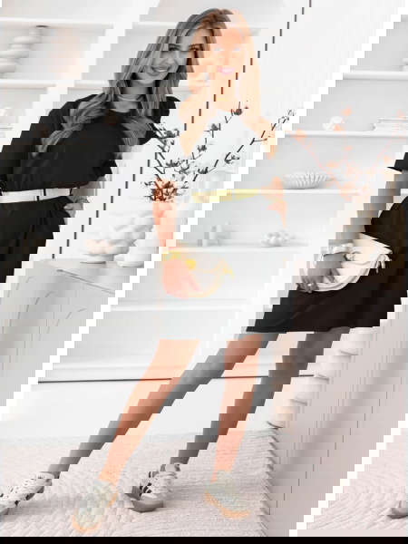 Czarna sukienka mini z... 2