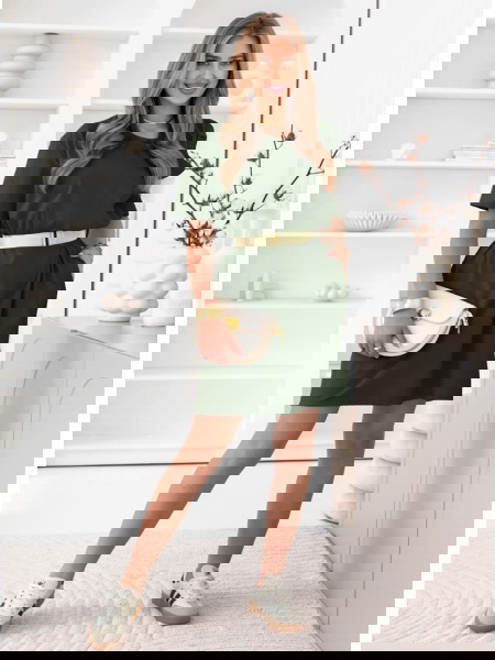 Sukienka mini z paskiem...