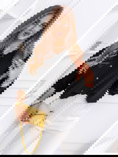 Czarna koszula zapinana na... 2