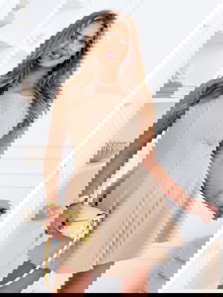 Beżowa rozkloszowana...