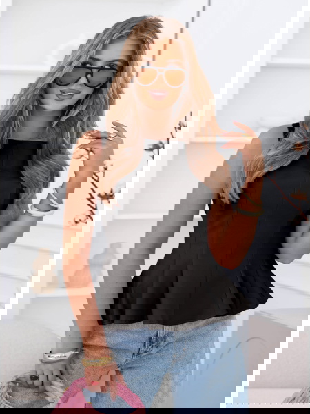 Czarna dopasowana bluzka z...