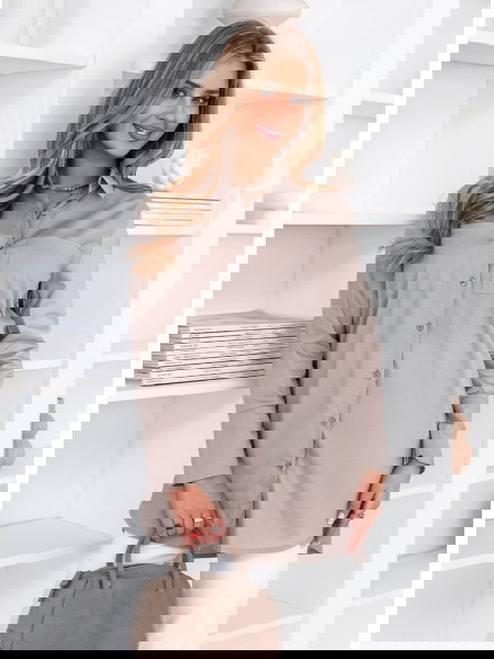 Ciemnobeżowa koszula z...