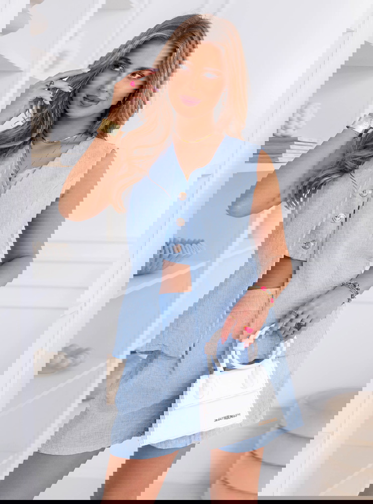 Błękitny komplet spodenki i kamizelka...