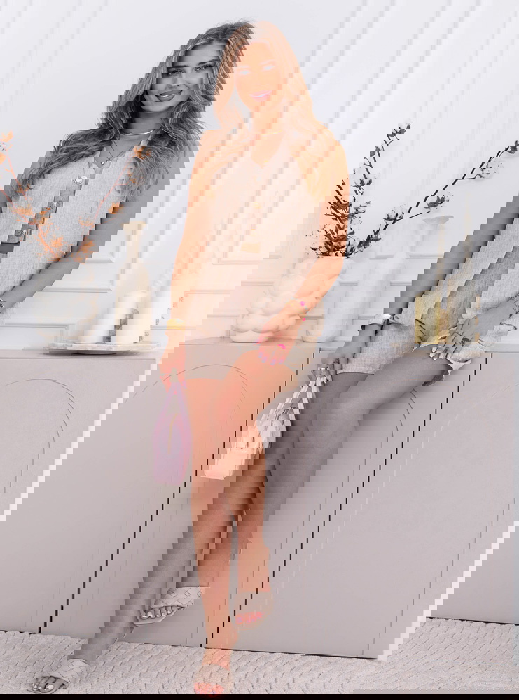 Beżowy komplet spodenki i kamizelka...