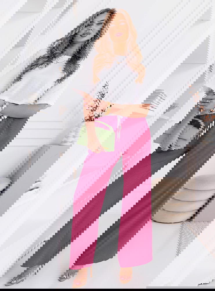 Różowe szerokie spodnie z ozdobnym...