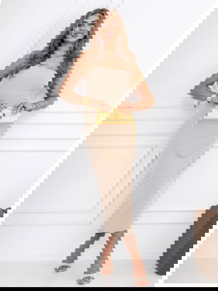 Jasnobeżowa prążkowana...