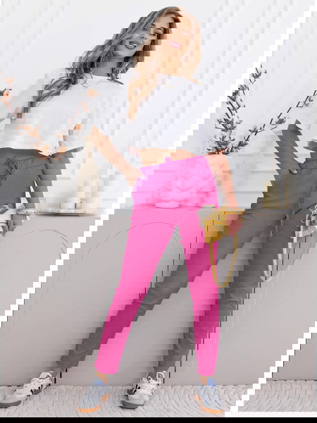 Różowe spodnie z ozdobnym... 2