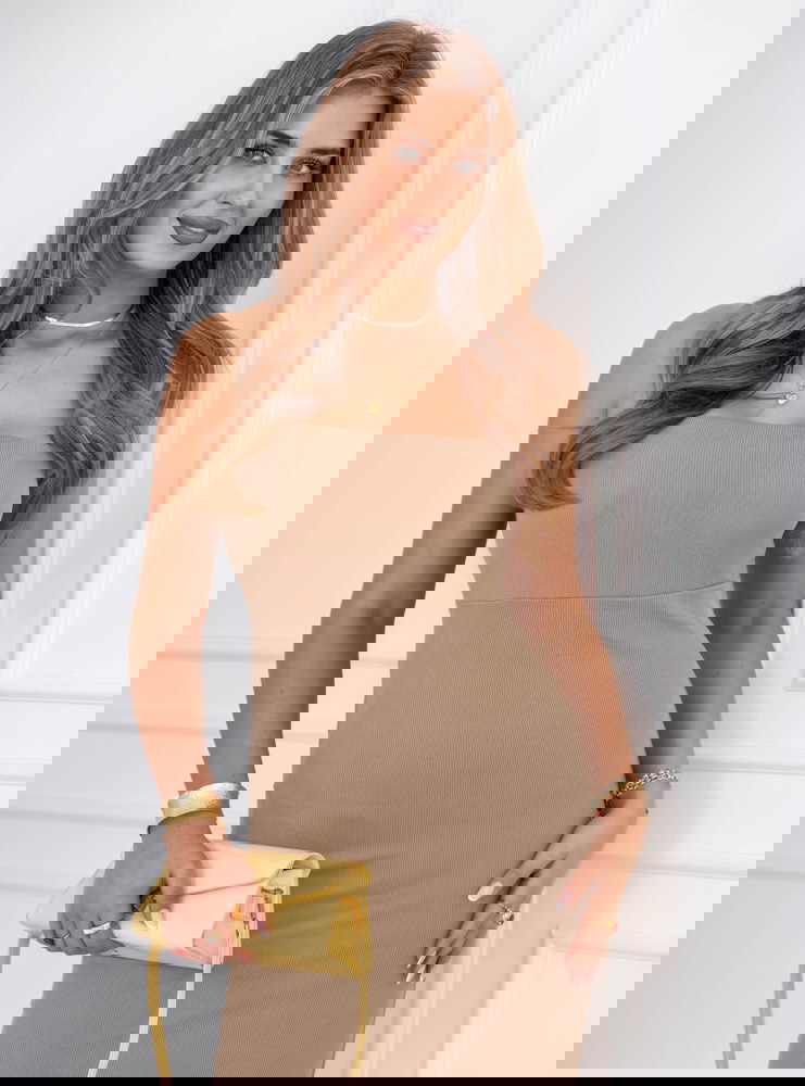 Beżowa prążkowana sukienka z...