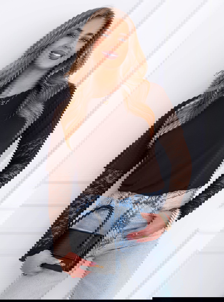 Czekoladowa bluzka z koronkowymi...