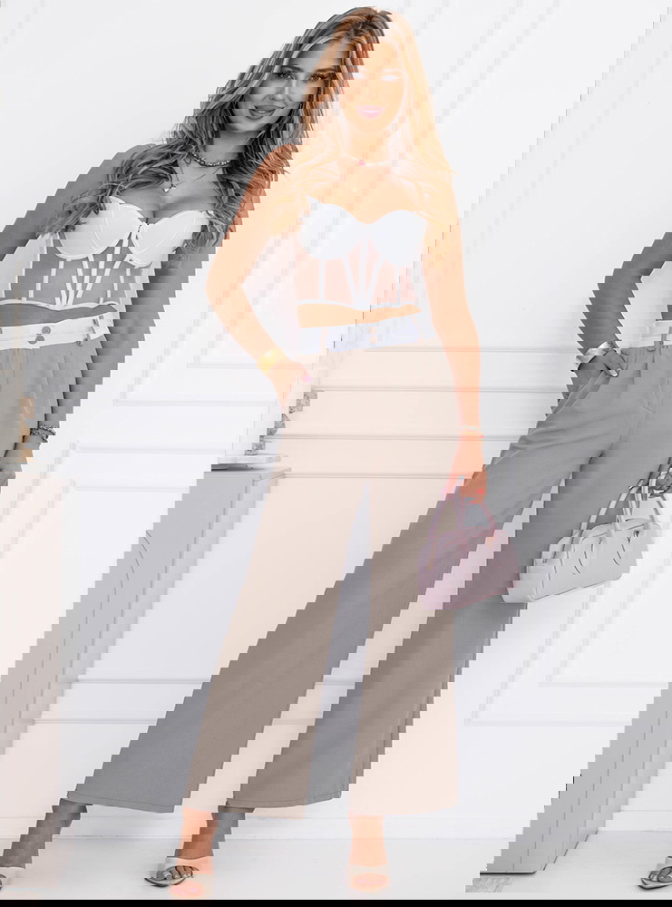 Szerokie spodnie z kieszeniami...