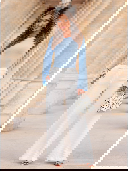 Błękitna bluzka z szerokimi... 2