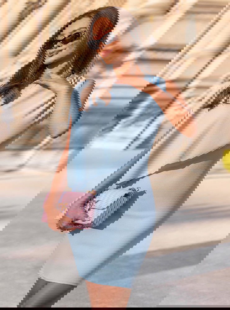 Błękitna asymetryczna dopasowana...