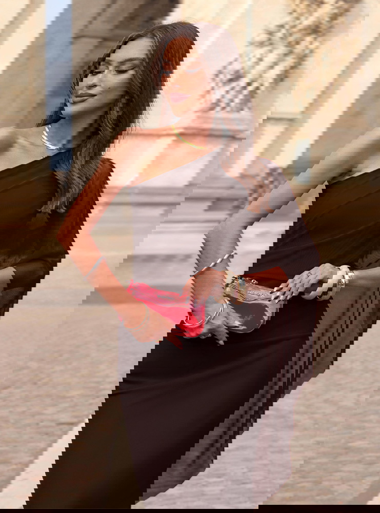 Czekoladowa długa sukienka na jedno...