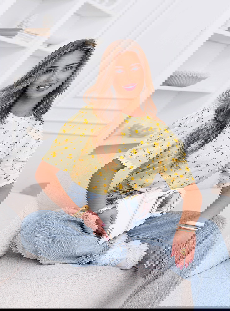 Żółta bluzka w kwiatowy wzór z...