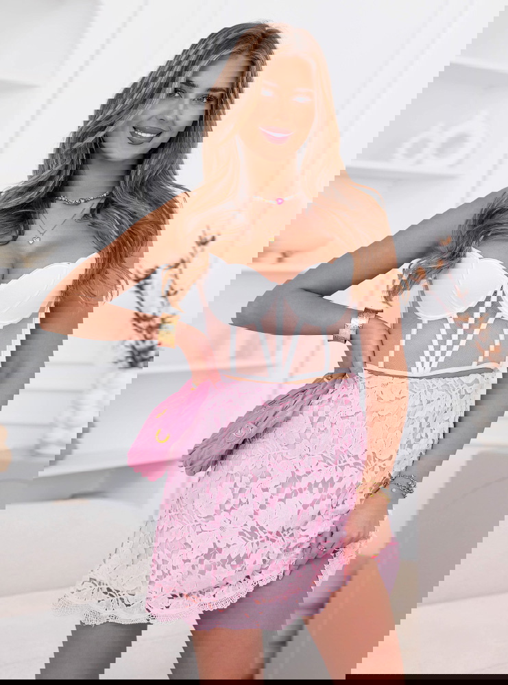 Pudrowa spódniczka ażurkowa Adelela