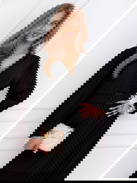 Czarna sukienka z... 2