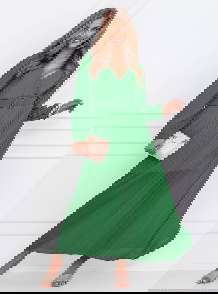 Zielona sukienka z przekładanym...