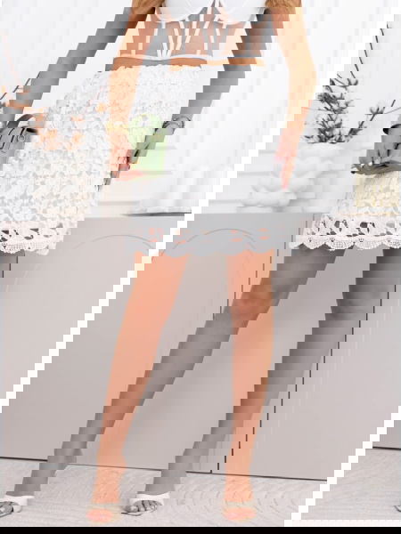 Biała koronkowa spódniczka... 2