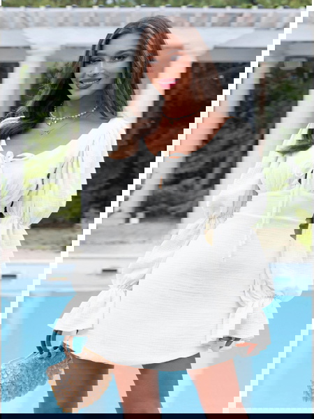 Biała muślinowa sukienka z...