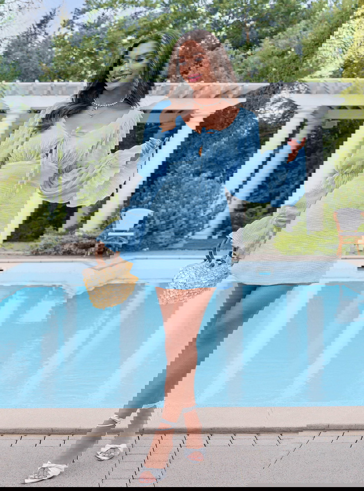 Błękitna muślinowa sukienka z...