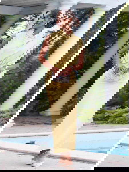 Sukienka maxi z zabudowanym... 2