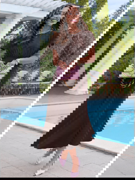 Czekoladowa sukienka z...