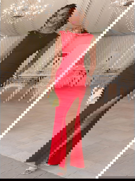 Malinowa dopasowana... 2