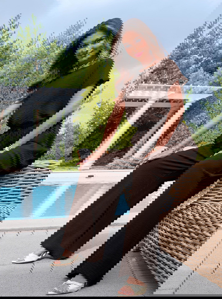 Czekoladowy komplet bluzka z krótkim...