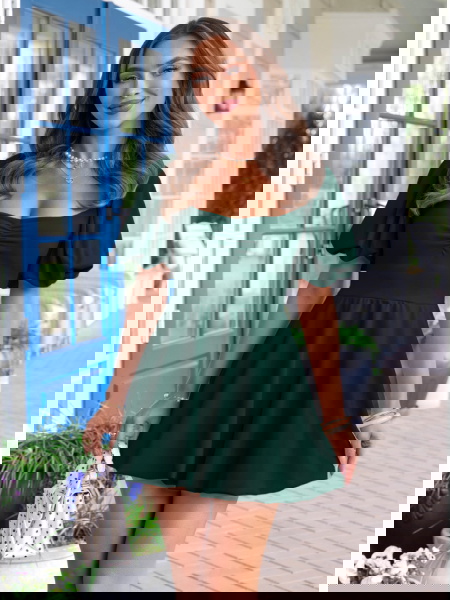 Sukienka mini z bufiastymi... 2