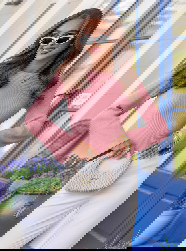 Prążkowana bluzka z rozszerzanym...