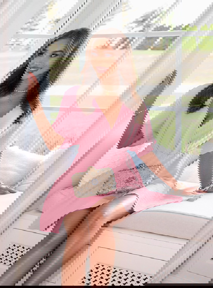 Pudrowy kombinezon jak sukienka z...