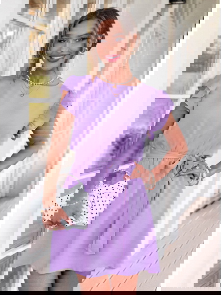 Liliowa sukienka z...