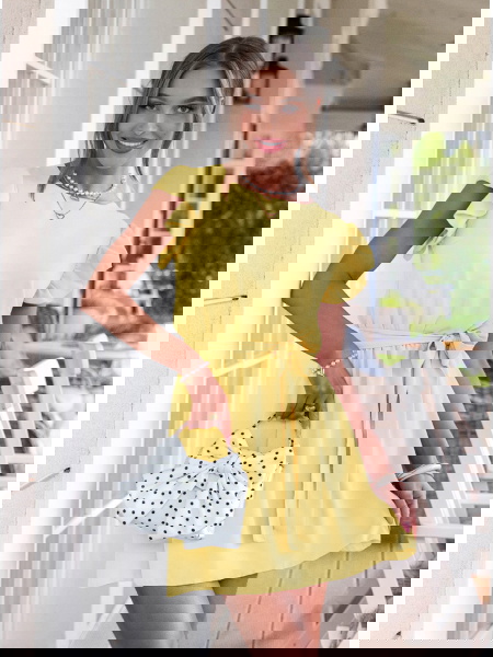 Sukienka z wiązaniem w...