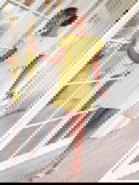 Sukienka z wiązaniem w... 2