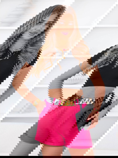 Różowe spodenki z ozdobnym... 2