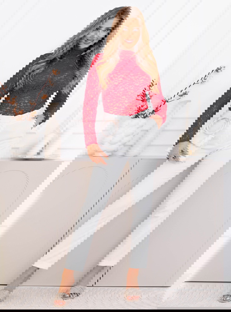 Malinowa koronkowa bluzka Feteli