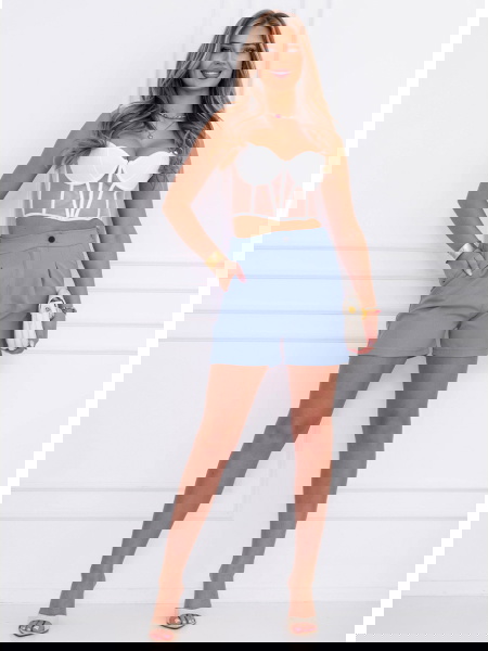 Szorty z wysokim stanem i...