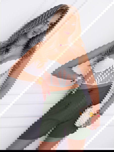 Szorty z wysokim stanem i...