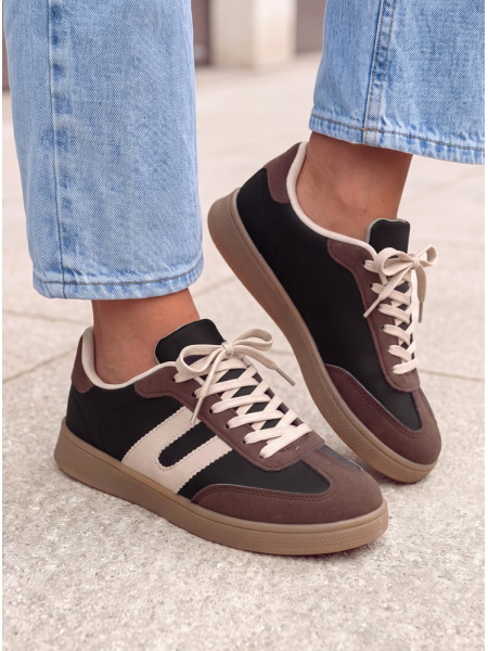 Czarne wiązane sneakersy z...