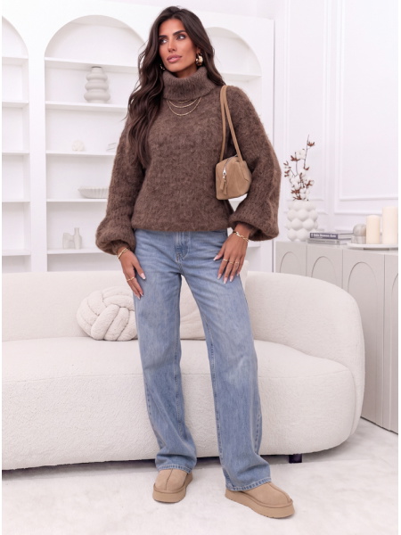 Puszysty sweter z szerokimi... 2