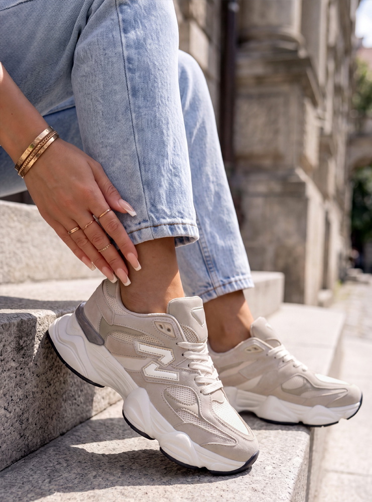 Beżowe buty sportowe Newbala