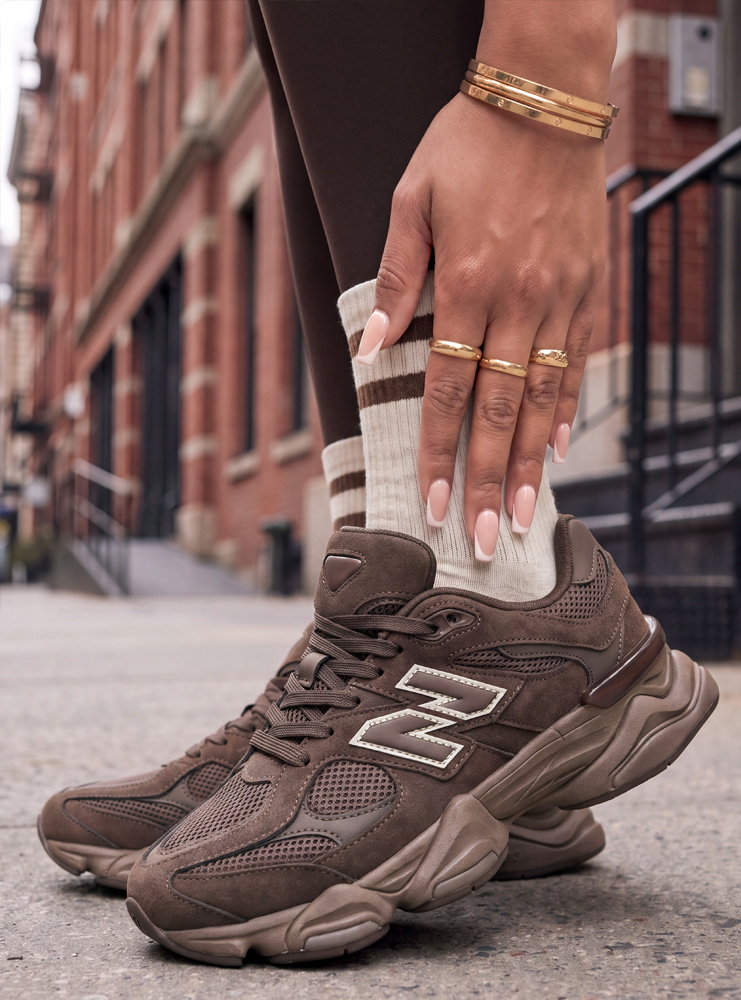 Czekoladowe buty sportowe Newbala