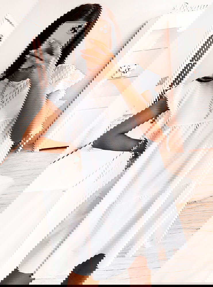 ZWIEWNA SUKIENKA OVERSIZE VAFARA